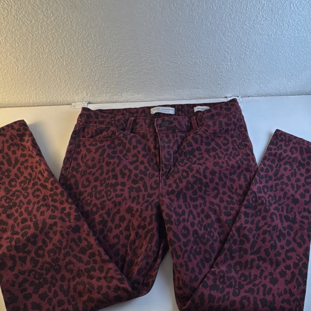 Social Standard by Sanctuary Ankle Skinny Red Animal Print Jeans SDSDBD01-SKE 10